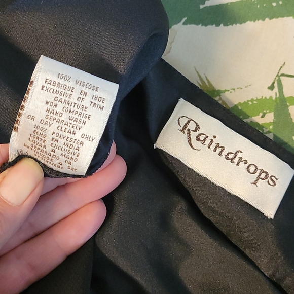 Raindrops beaded evening dress - Picture 5 of 8